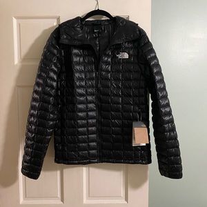 The Northface Mens Thermoball Puffer Jacket size S
